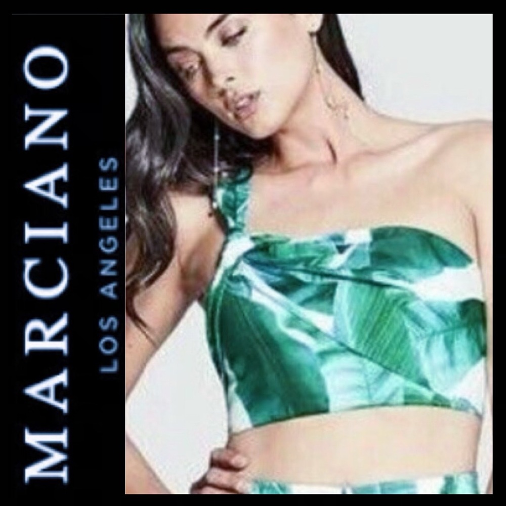 NWT Marciano Tahitian Palm Crop Top